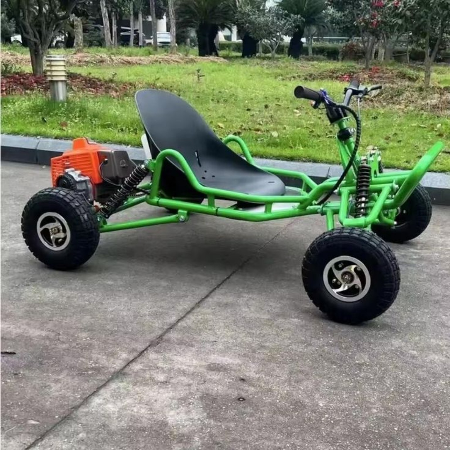 Kart infantil 90cc em área externa
